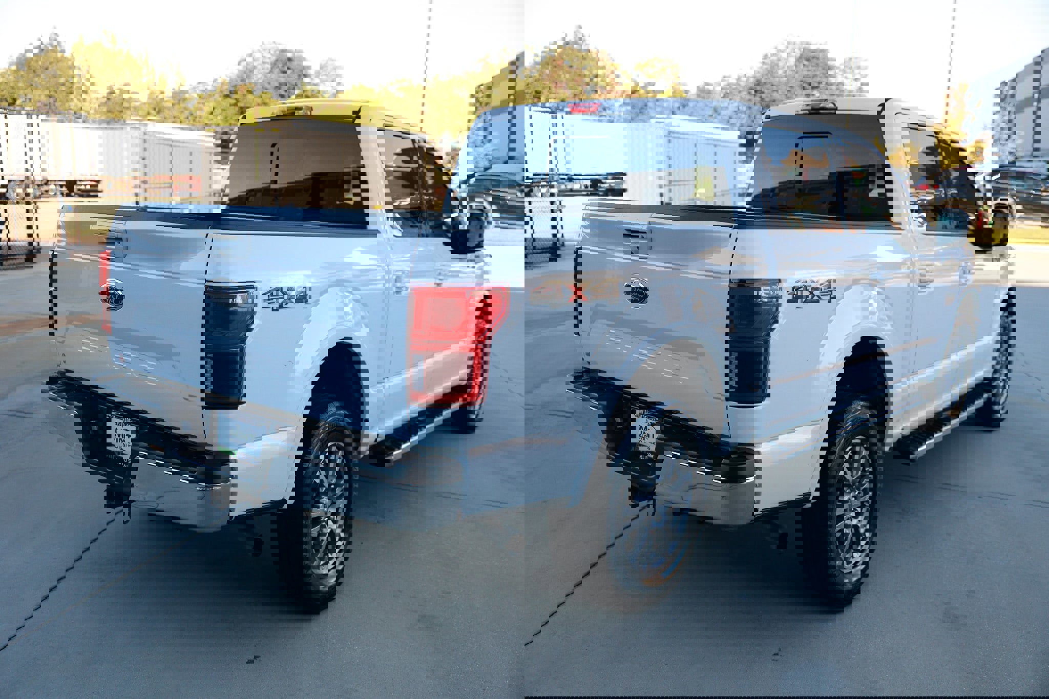 Used 2020 Ford F150 Lariat image 15