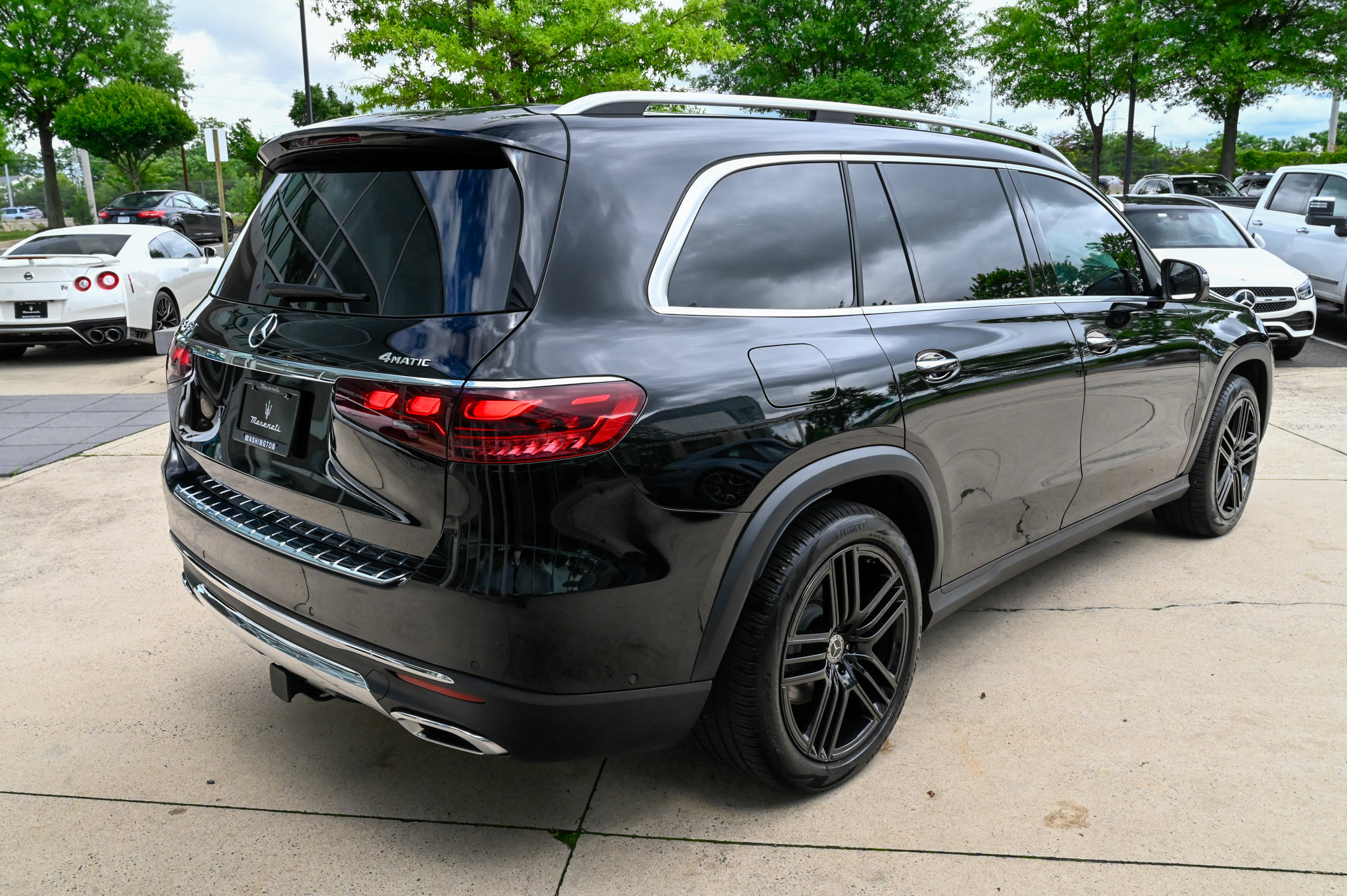 Used 2025 Mercedes-Benz GLS 450 4MATIC image 5