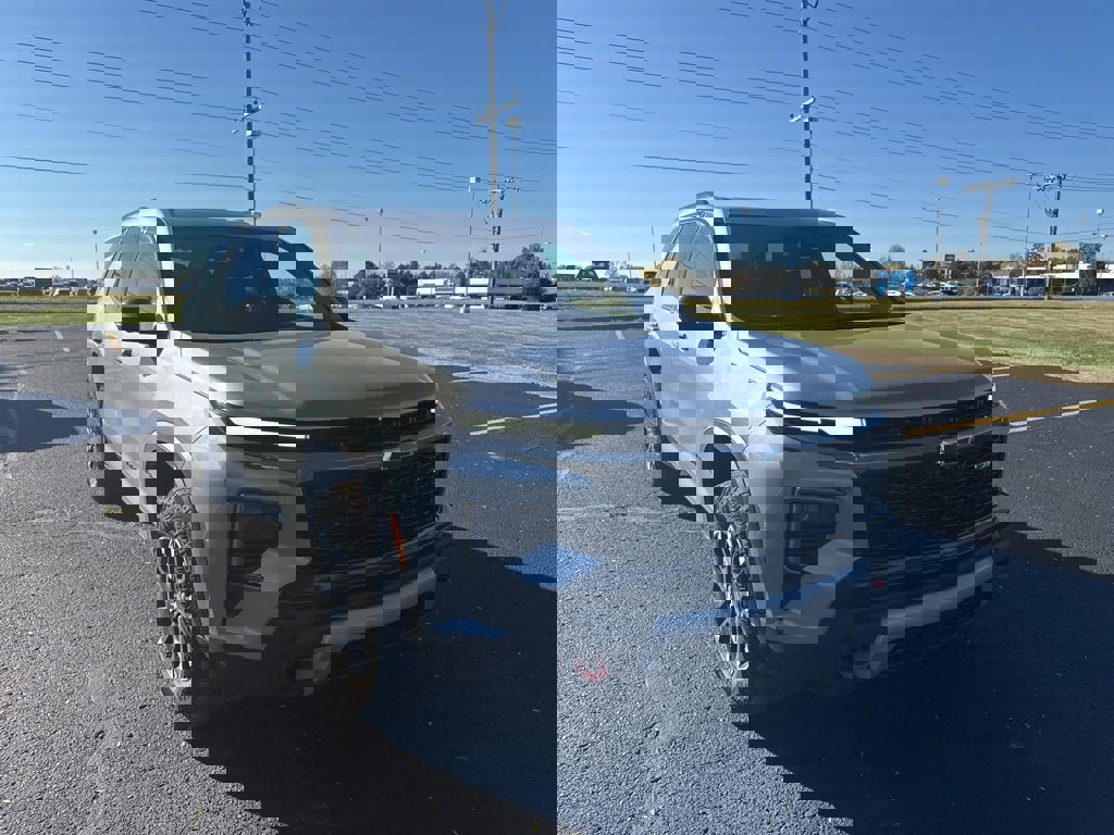 Used 2025 Chevrolet Traverse Z71 w/ Driver Confidence Package