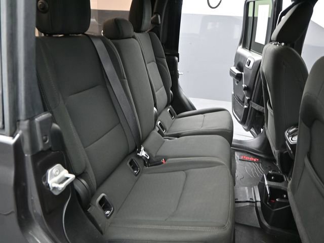 Used 2021 Jeep Gladiator Sport image 15