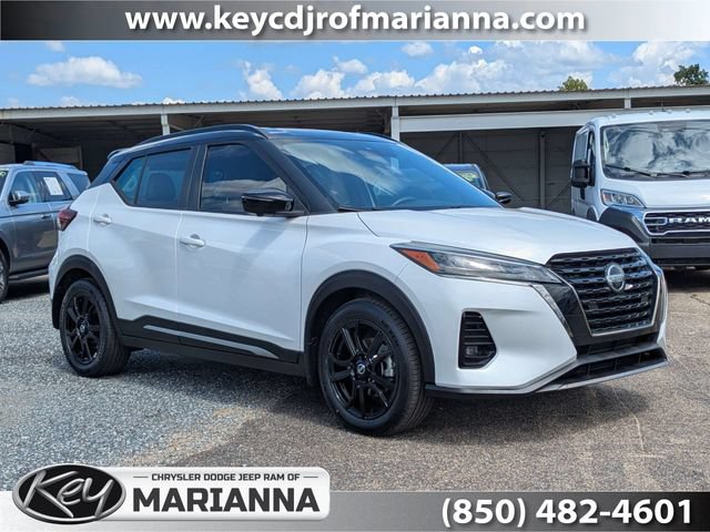Used 2021 Nissan Kicks SR w/ SR Premium Package FWD image 1