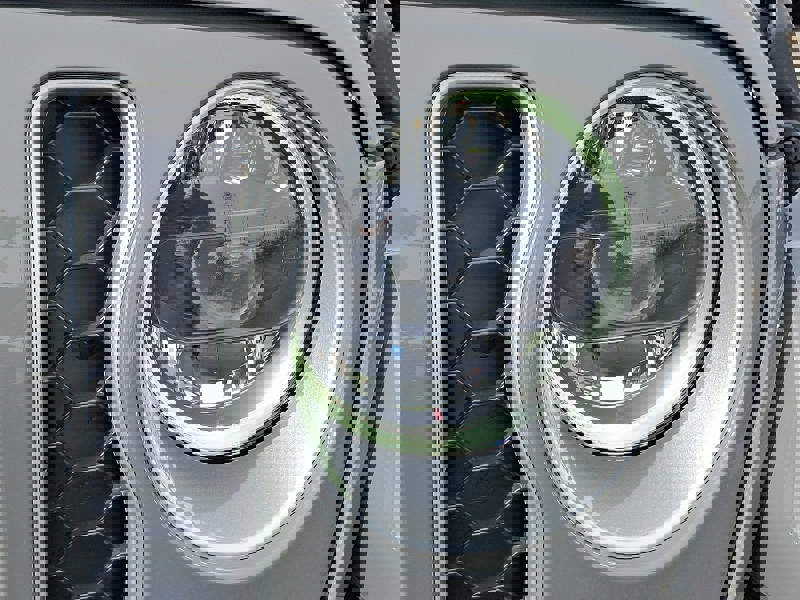 Used 2023 Jeep Wrangler Unlimited Sahara image 9