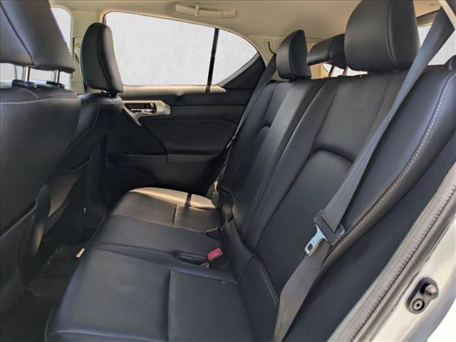 Used 2015 Lexus CT 200h FWD image 18