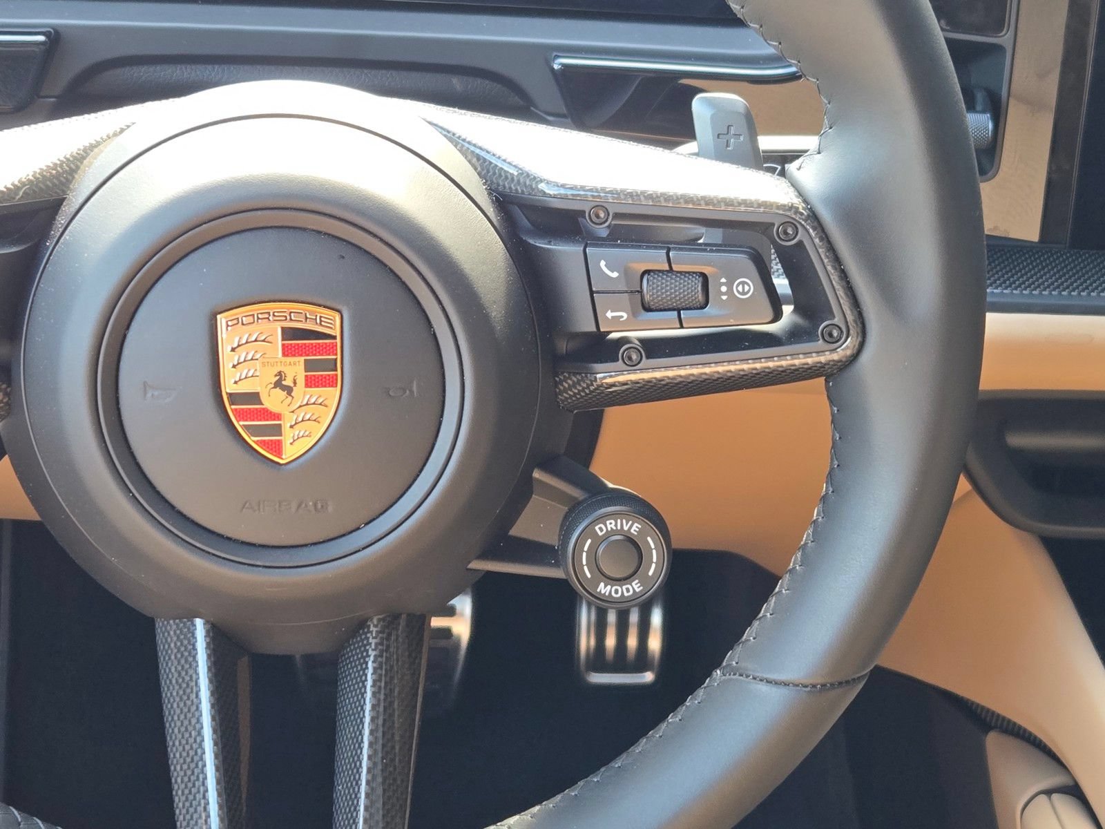 Certified 2026 Porsche Cayenne GTS AWD/4WD image 17