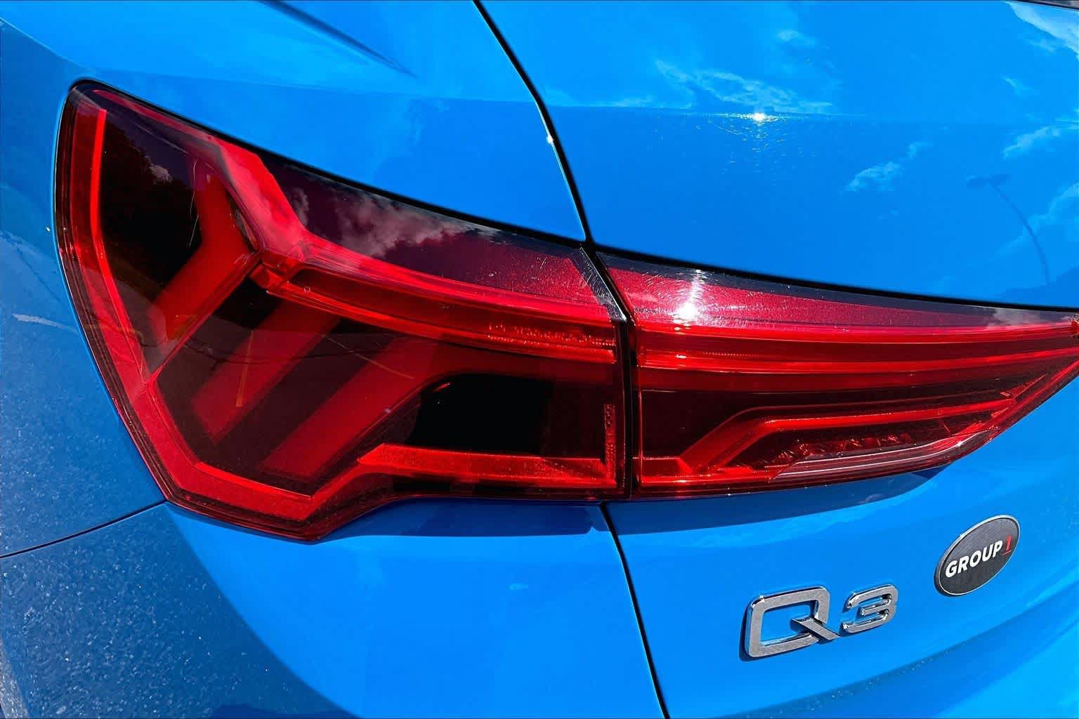 Used 2020 Audi Q3 2.0T Prestige AWD/4WD image 28