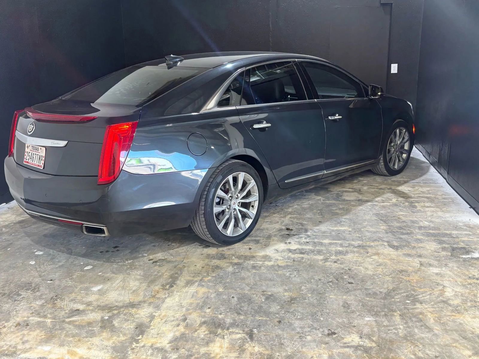 Used 2015 Cadillac XTS Luxury AWD/4WD image 5