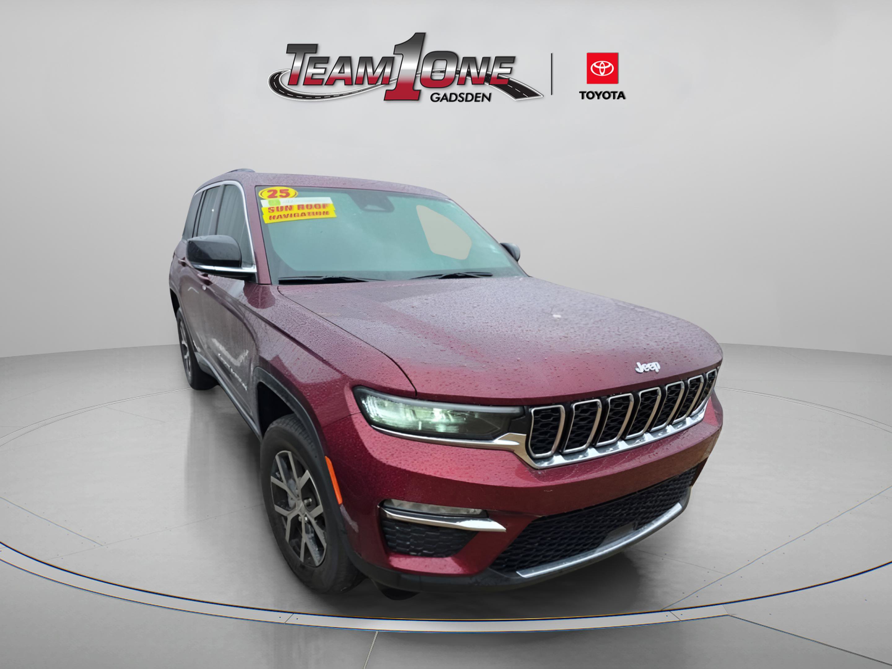 Used 2025 Jeep Grand Cherokee Limited w/ Trailer Tow Package image 4