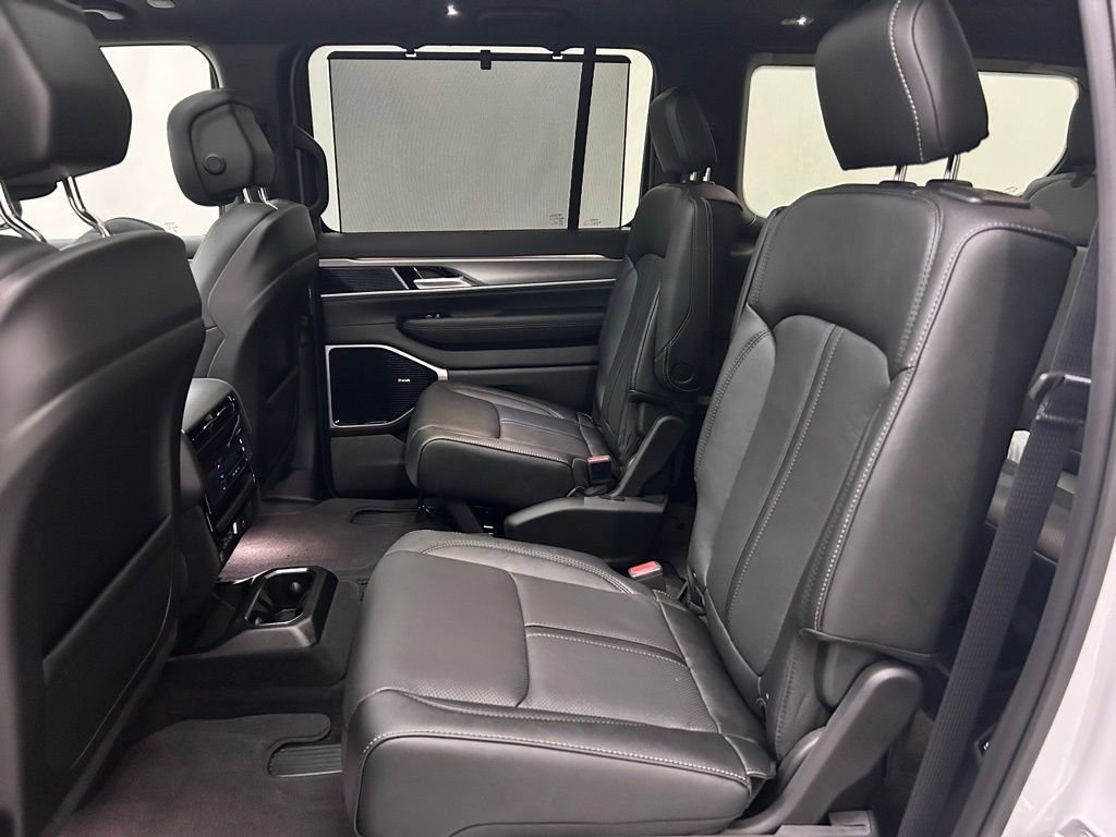 New 2026 Jeep Grand Wagoneer Limited image 14