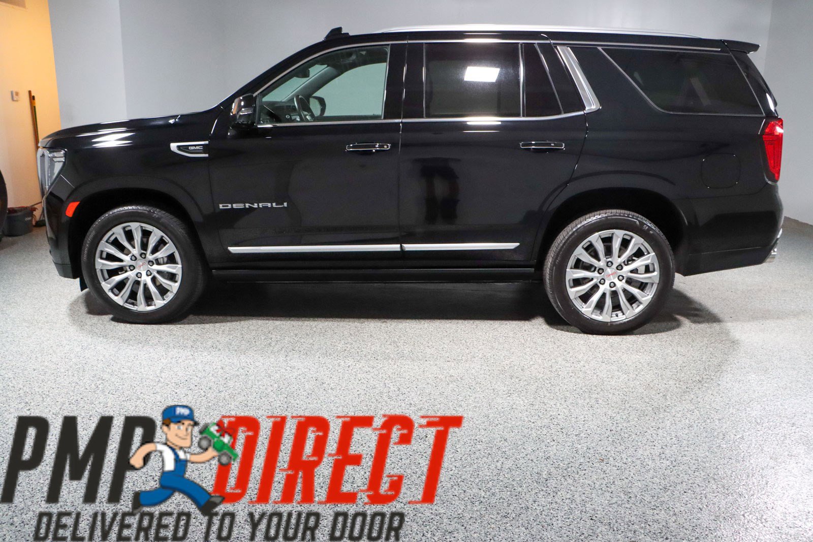 Used 2023 GMC Yukon Denali w/ LPO, Floor Liner Package AWD/4WD image 10