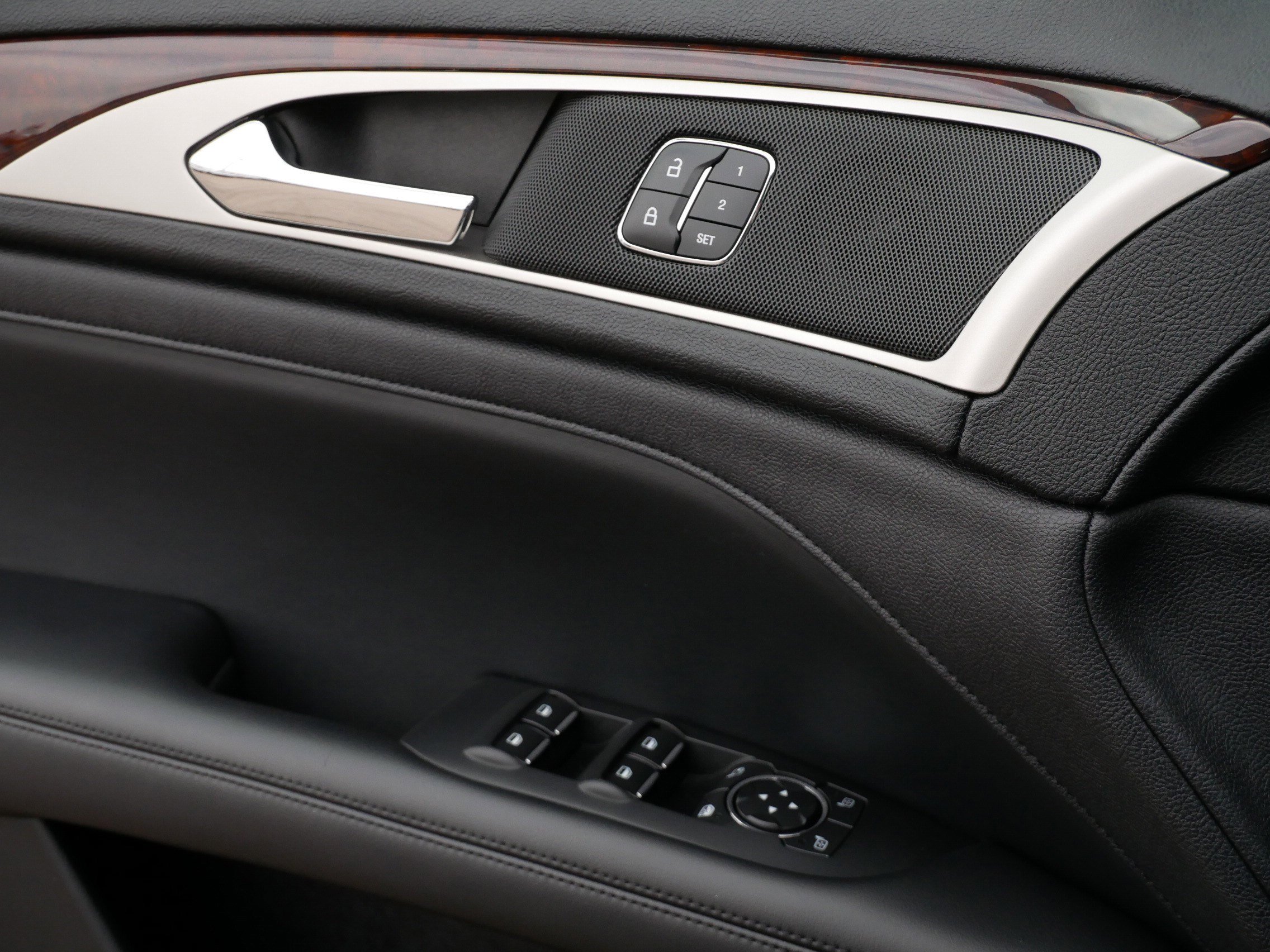 Used 2019 Lincoln MKZ Reserve image 28