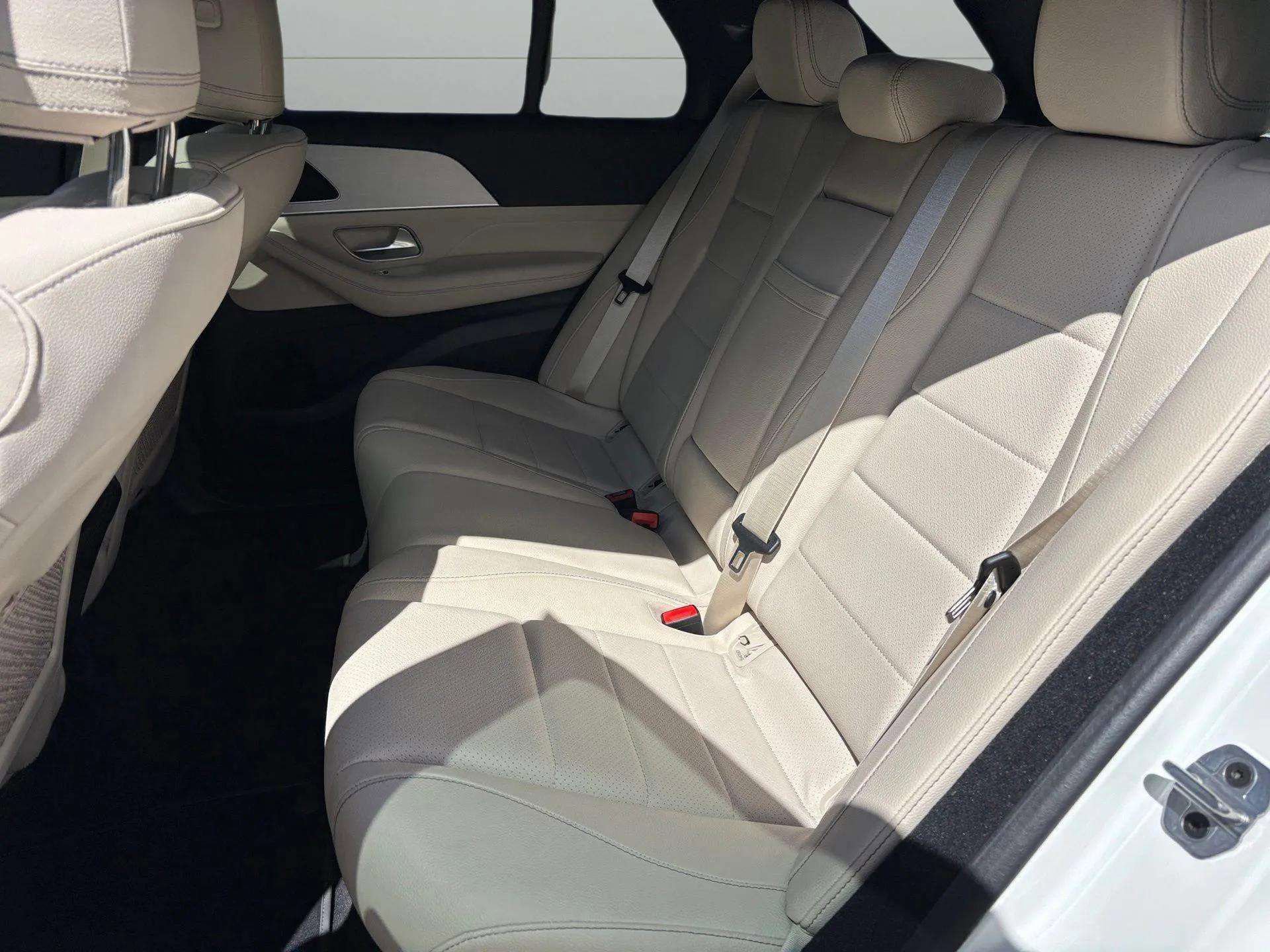 Used 2024 Mercedes-Benz GLE 450e 4MATIC image 18