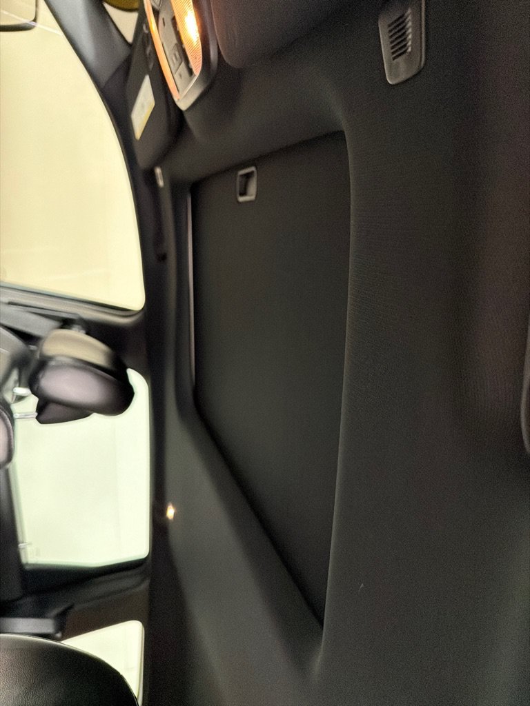 Used 2018 Jeep Grand Cherokee Limited AWD/4WD image 14