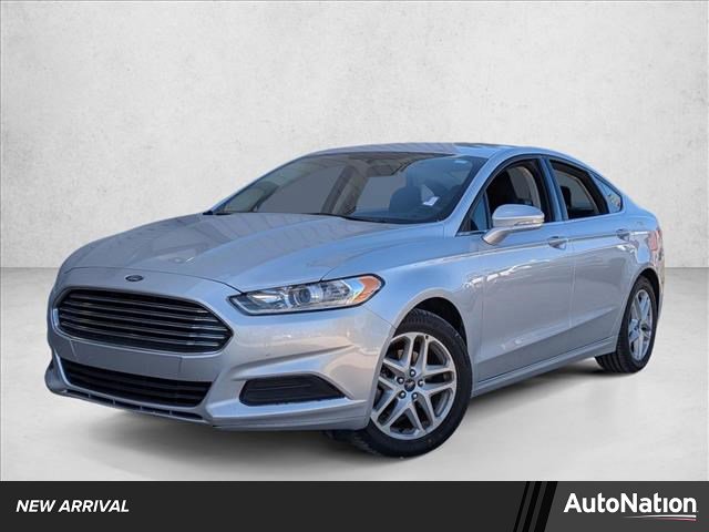 Used 2016 Ford Fusion SE image 1