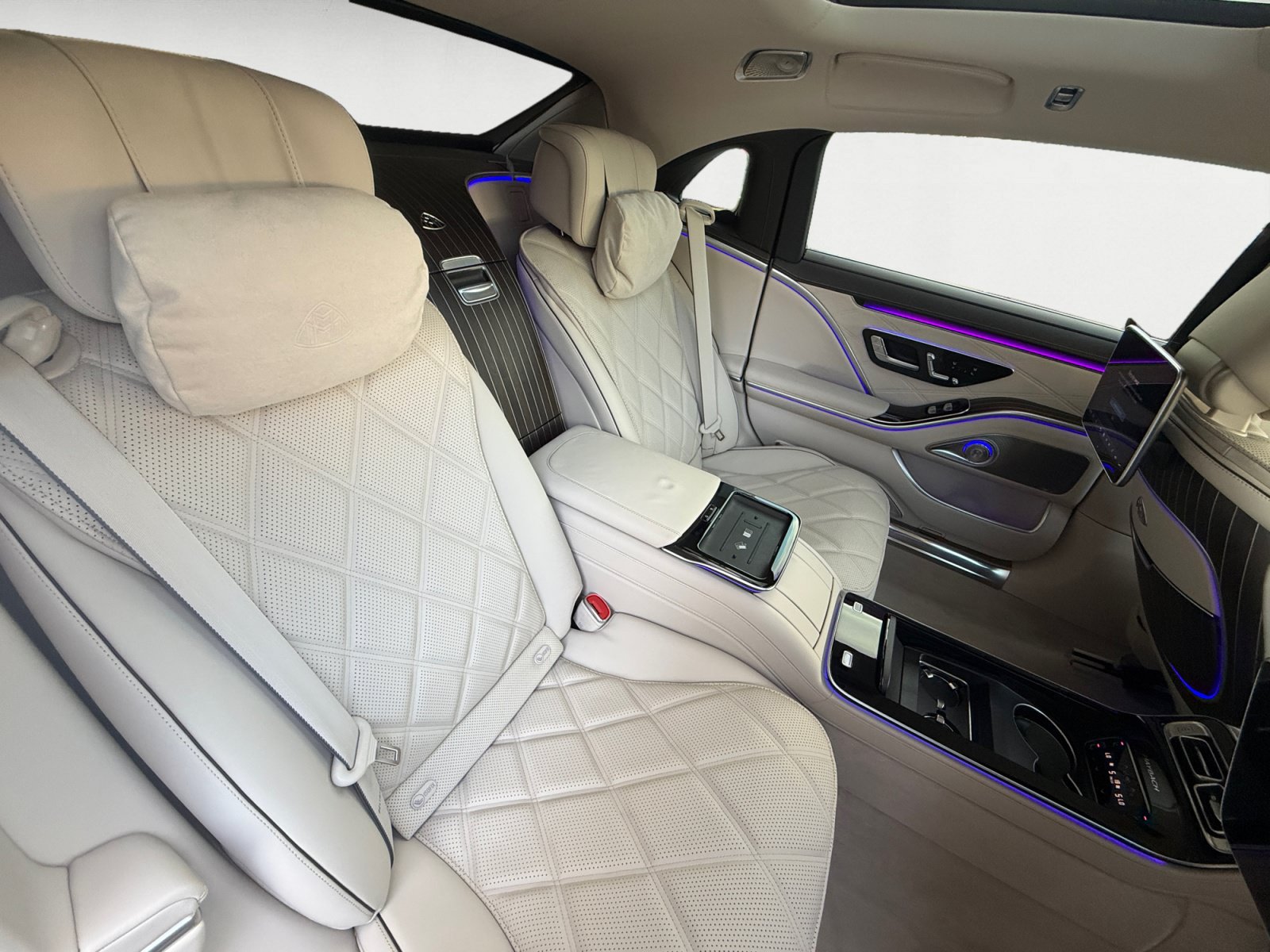 Certified 2026 Mercedes-Benz Maybach S 580 4MATIC image 18