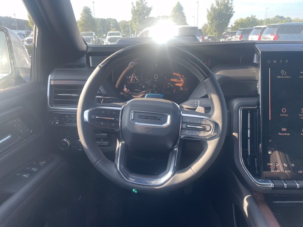 New 2026 GMC Yukon Denali w/ Advanced Technology Package AWD/4WD image 24
