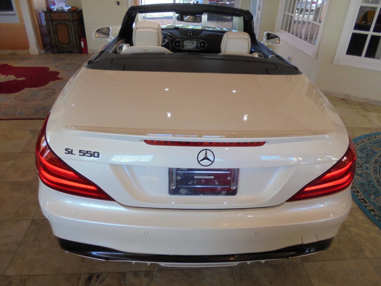 Used 2017 Mercedes-Benz SL 550 image 7