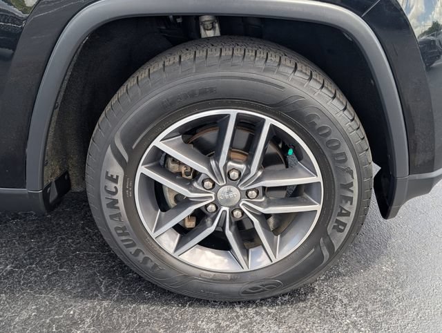 Used 2018 Jeep Grand Cherokee Limited RWD image 19