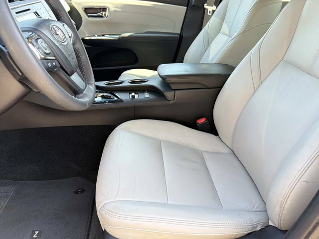Used 2018 Toyota Avalon XLE Premium FWD image 18