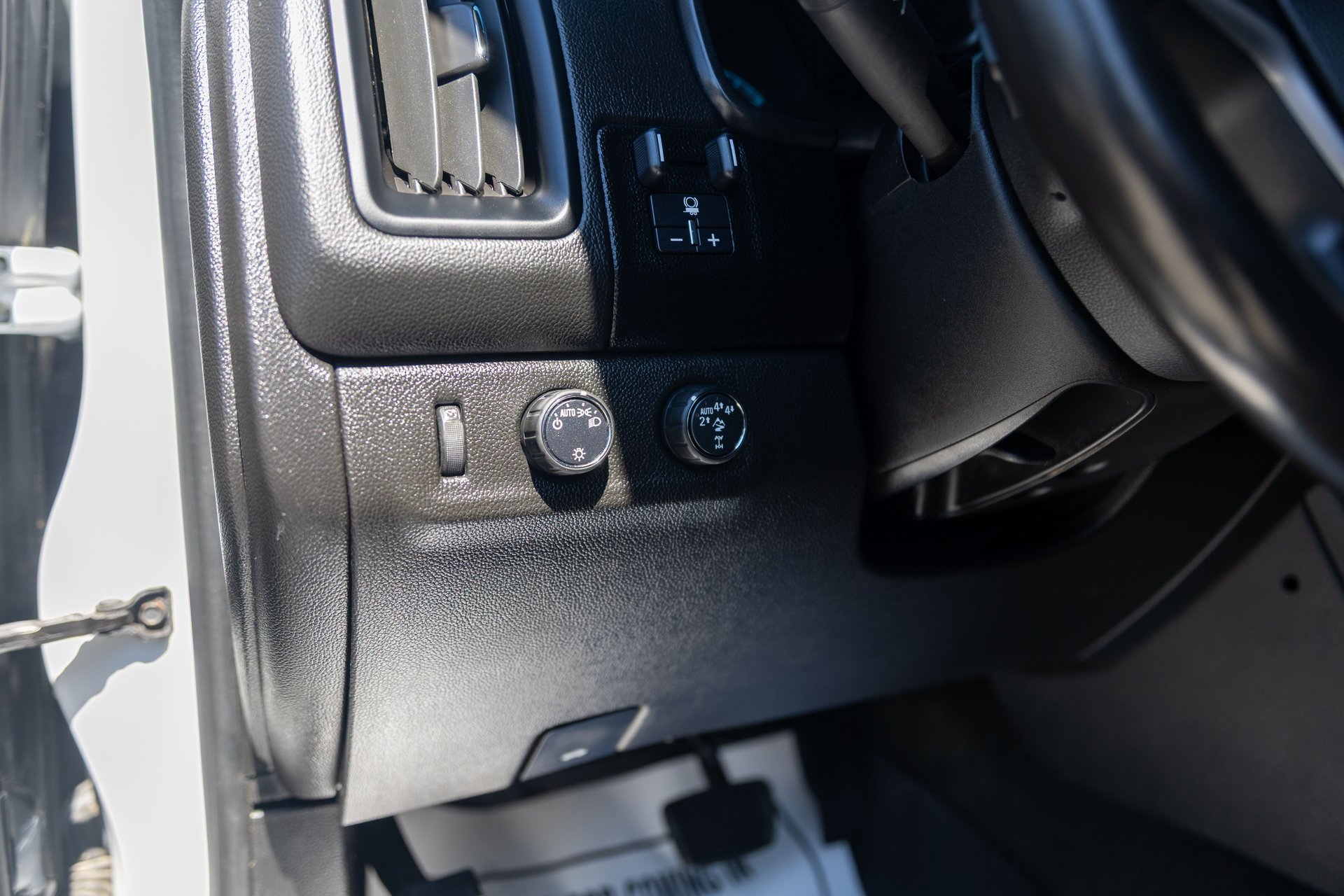 Used 2018 Chevrolet Colorado ZR2 image 26