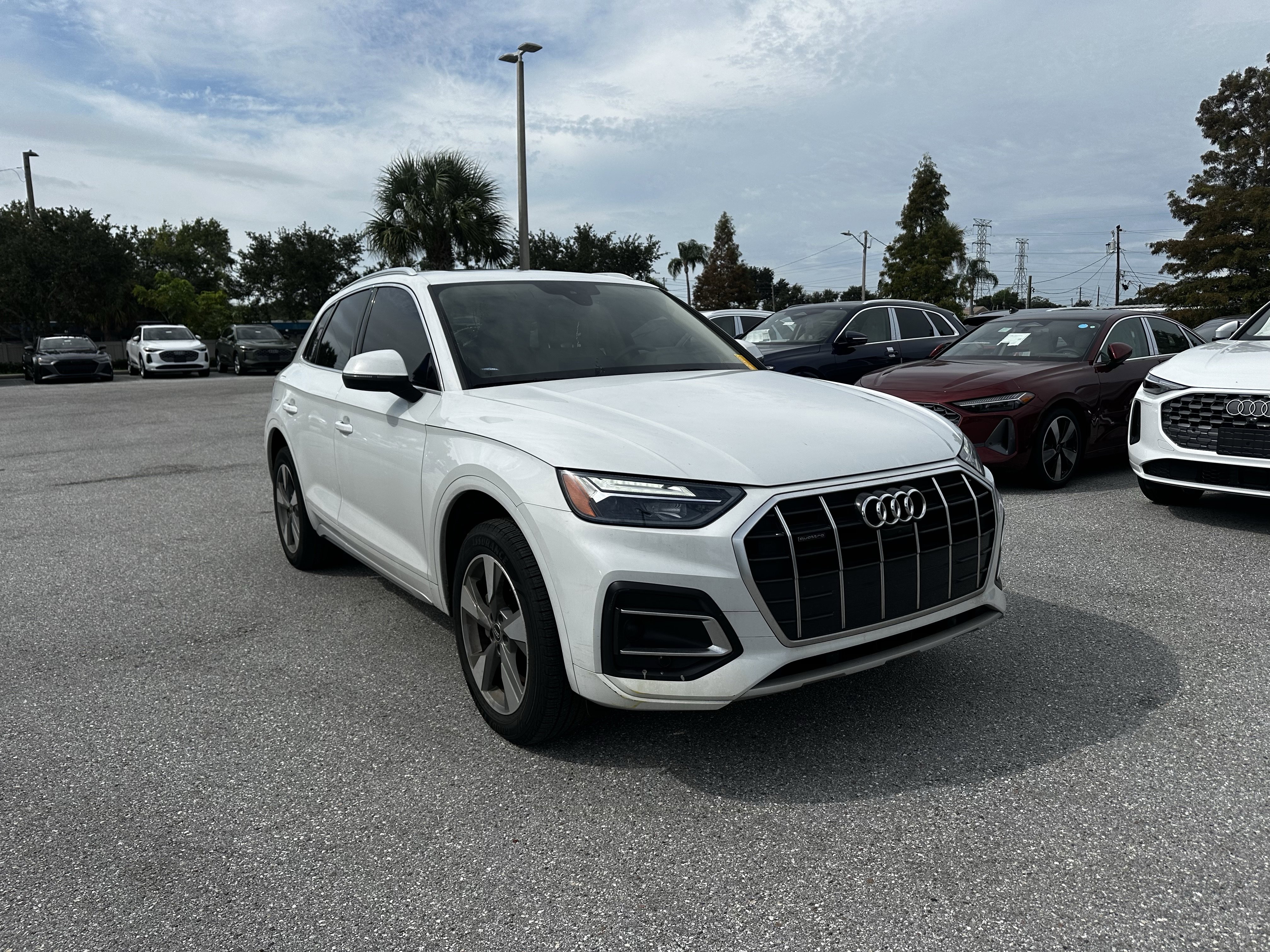 Used 2023 Audi Q5 2.0T Premium Plus w/ Premium Plus Package image 1