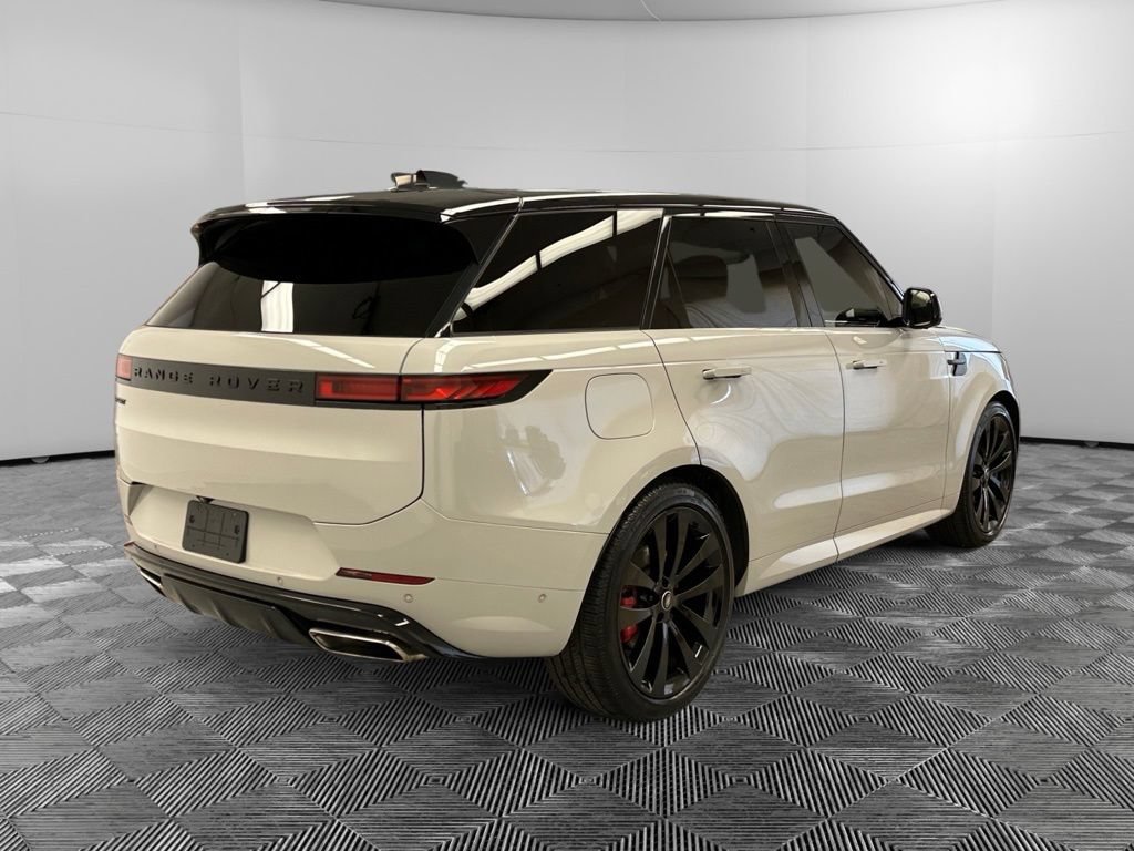 Used 2024 Land Rover Range Rover Sport Dynamic SE AWD/4WD image 5