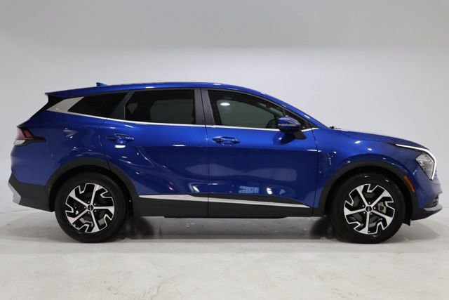 Used 2023 Kia Sportage EX FWD image 9