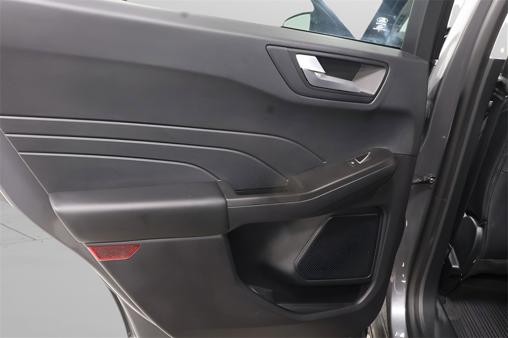 Used 2021 Ford Escape SEL w/ Equipment Group 302A image 24