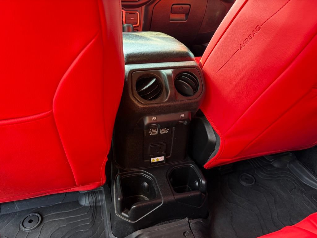Used 2021 Jeep Wrangler Unlimited Rubicon AWD/4WD image 26