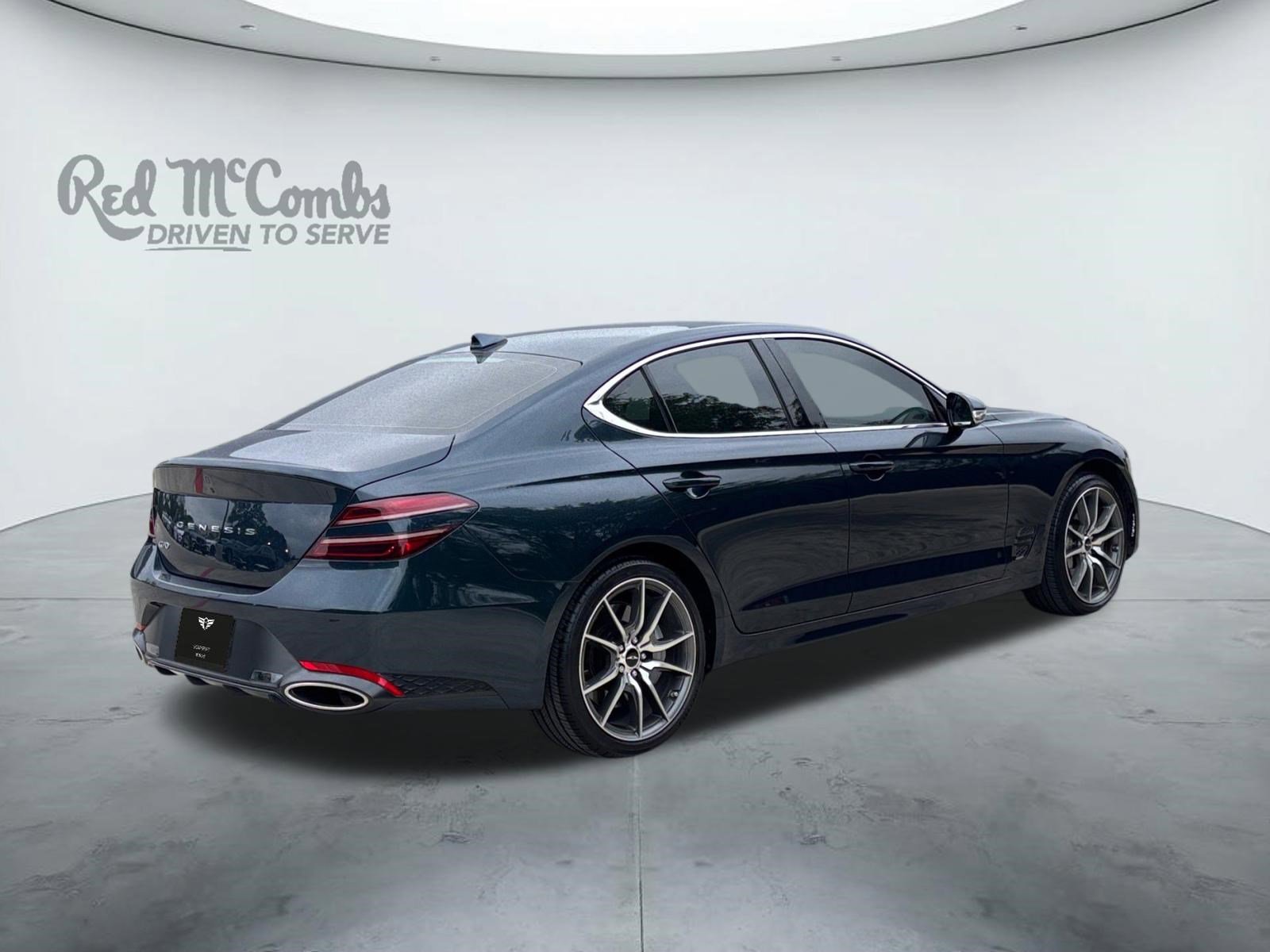 Used 2024 Genesis G70 2.5T image 5