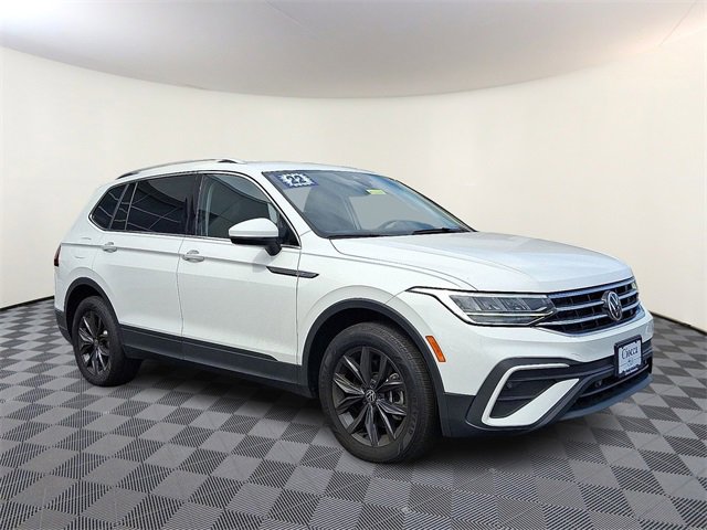 Used 2022 Volkswagen Tiguan SE image 1