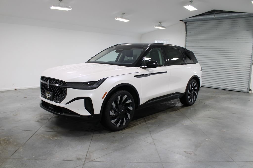 New 2026 Lincoln Nautilus Reserve w/ Jet Appearance Package image 3