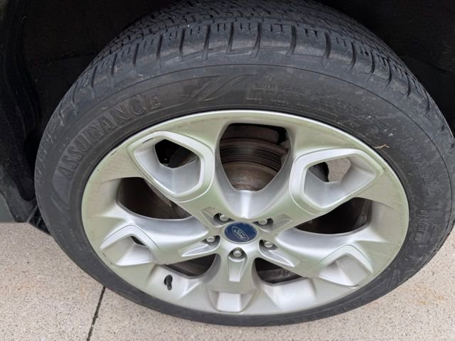 Used 2016 Ford Escape Titanium w/ Equipment Group 301A image 3