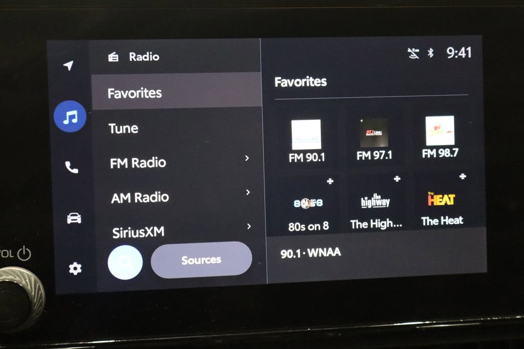 Used 2024 Toyota RAV4 XLE Premium image 29