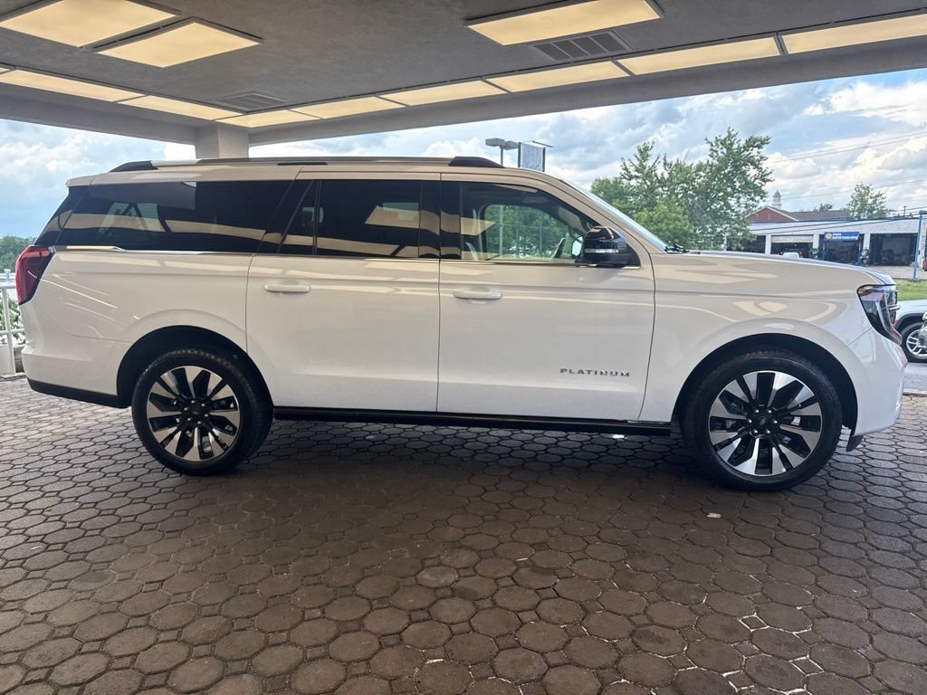 Used 2026 Ford Expedition Max Platinum w/ Driver's Package AWD/4WD image 5