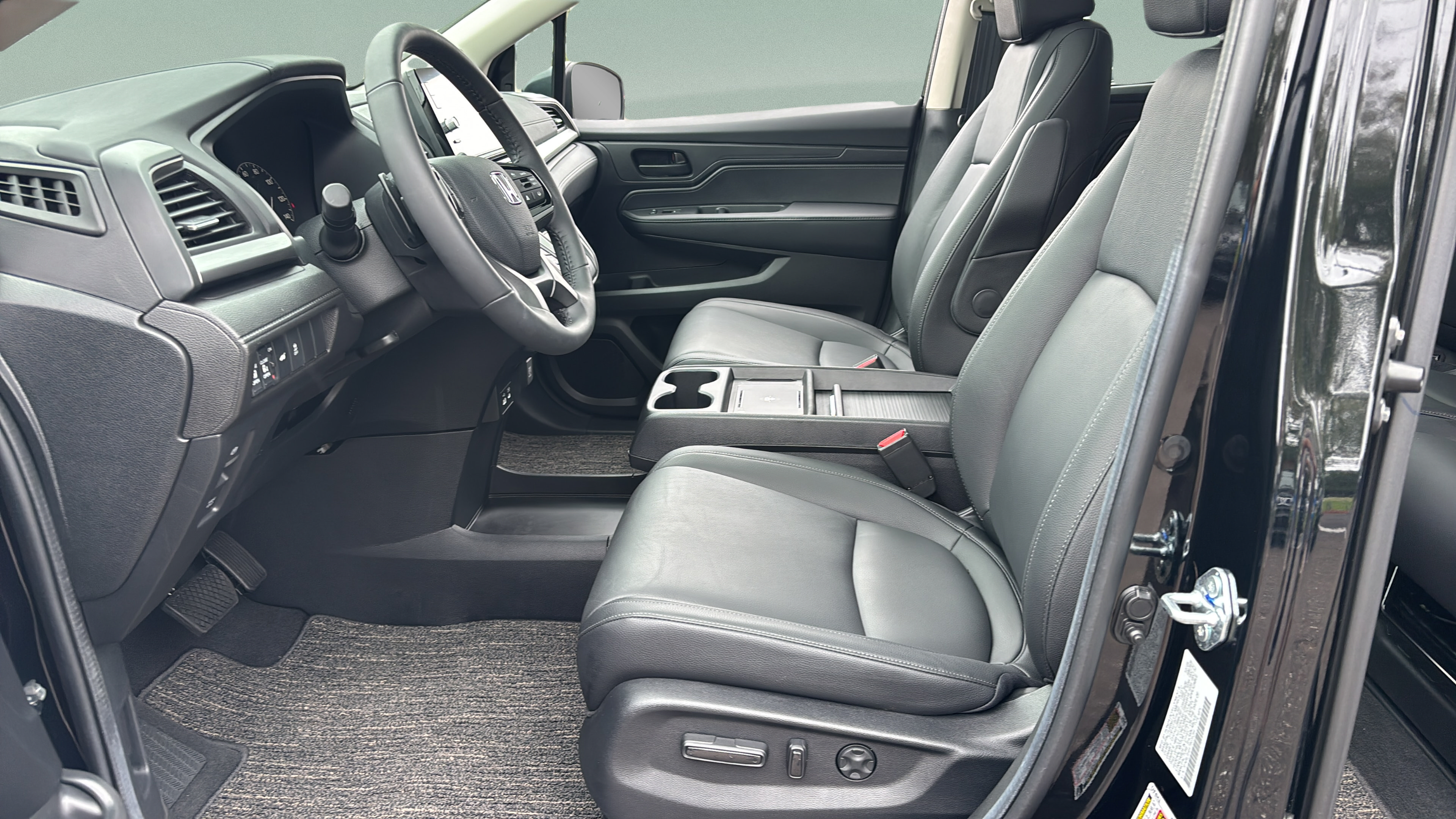 Certified 2026 Honda Odyssey EX-L image 10