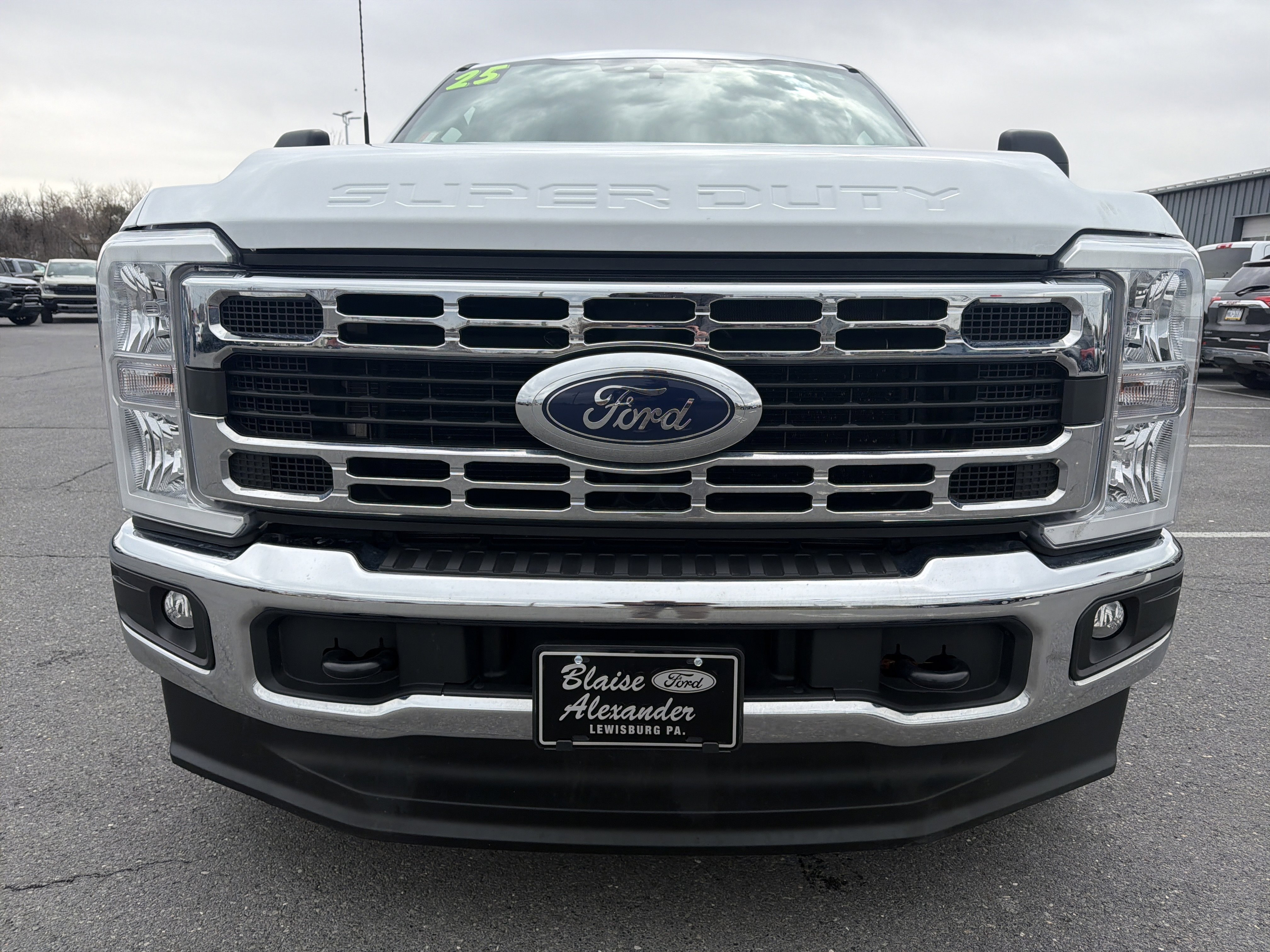 Used 2025 Ford F250 XLT image 9