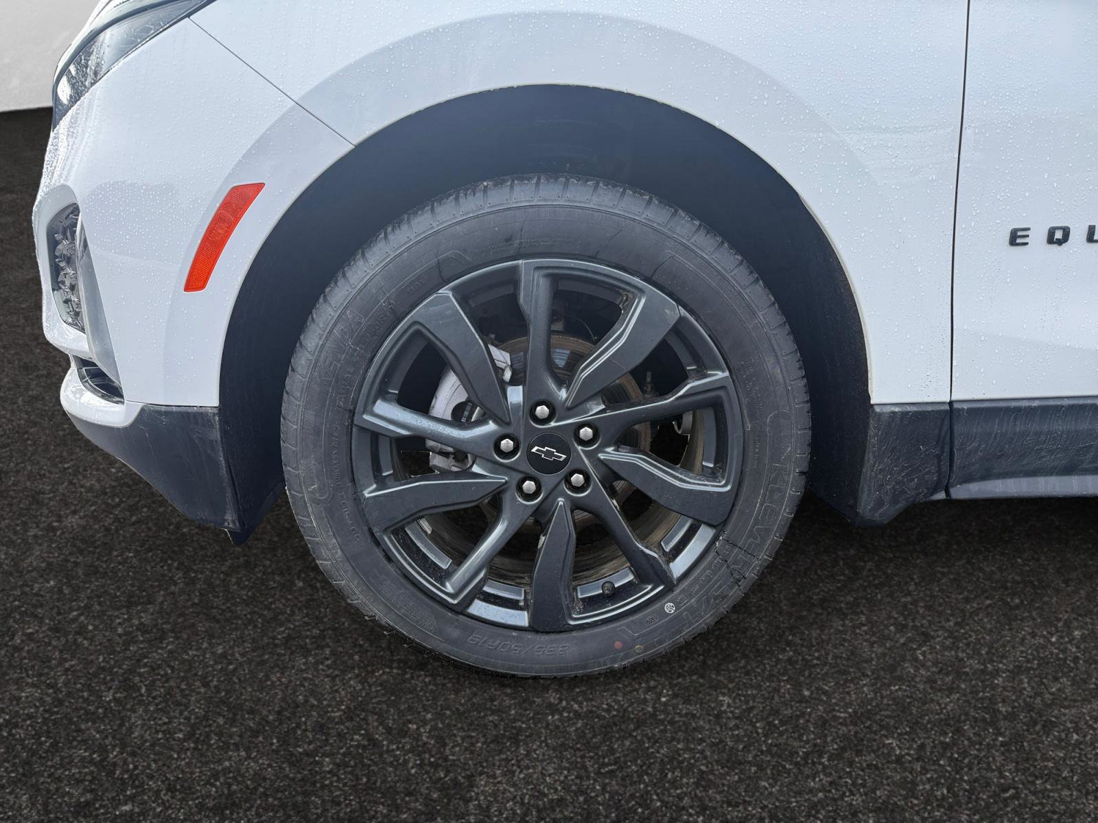 Used 2023 Chevrolet Equinox RS w/ RS Leather Package image 14