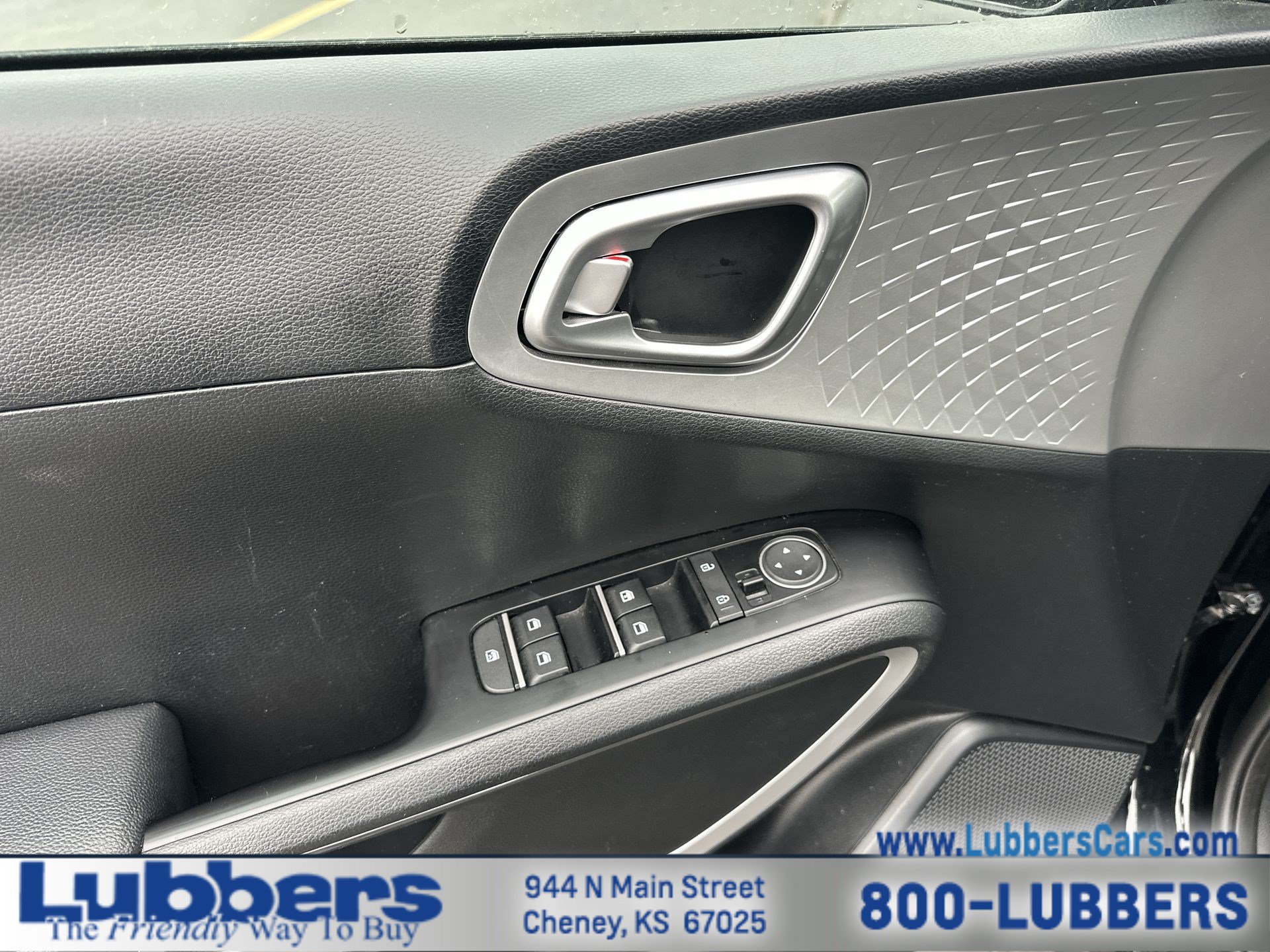 Used 2024 Kia Soul LX w/ LX Technology Package FWD image 12