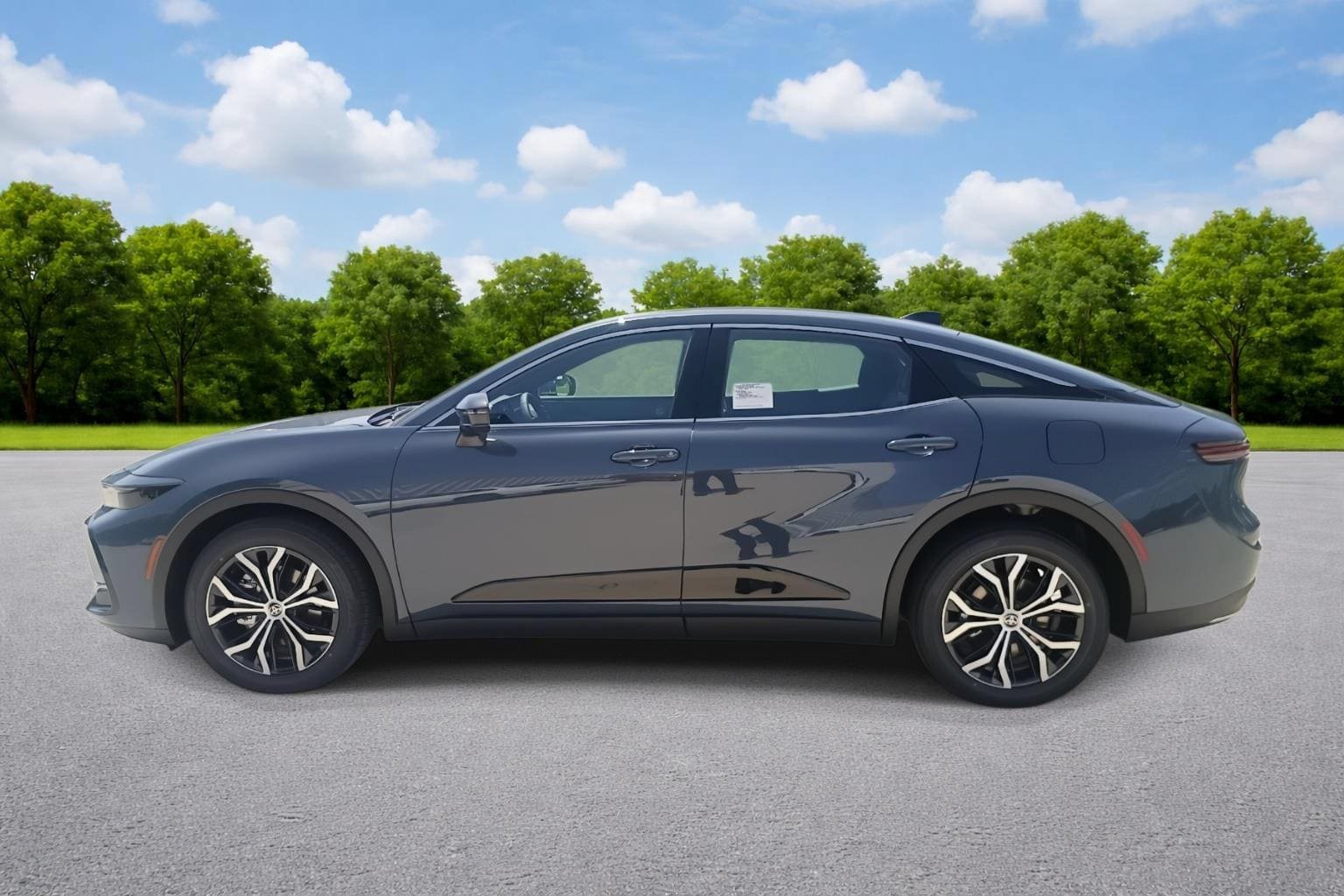 New 2026 Toyota Crown AWD/4WD image 4