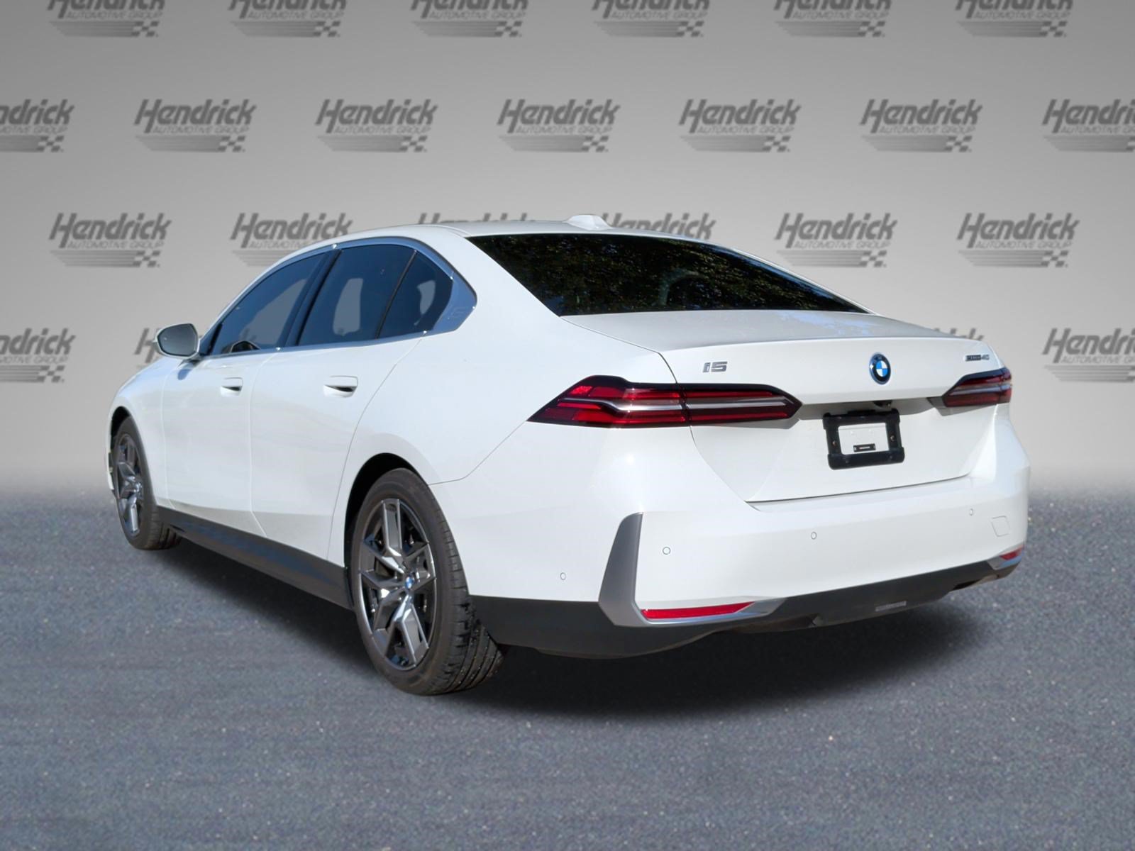 Certified 2026 BMW i5 eDrive40 w/ Premium Package RWD image 9