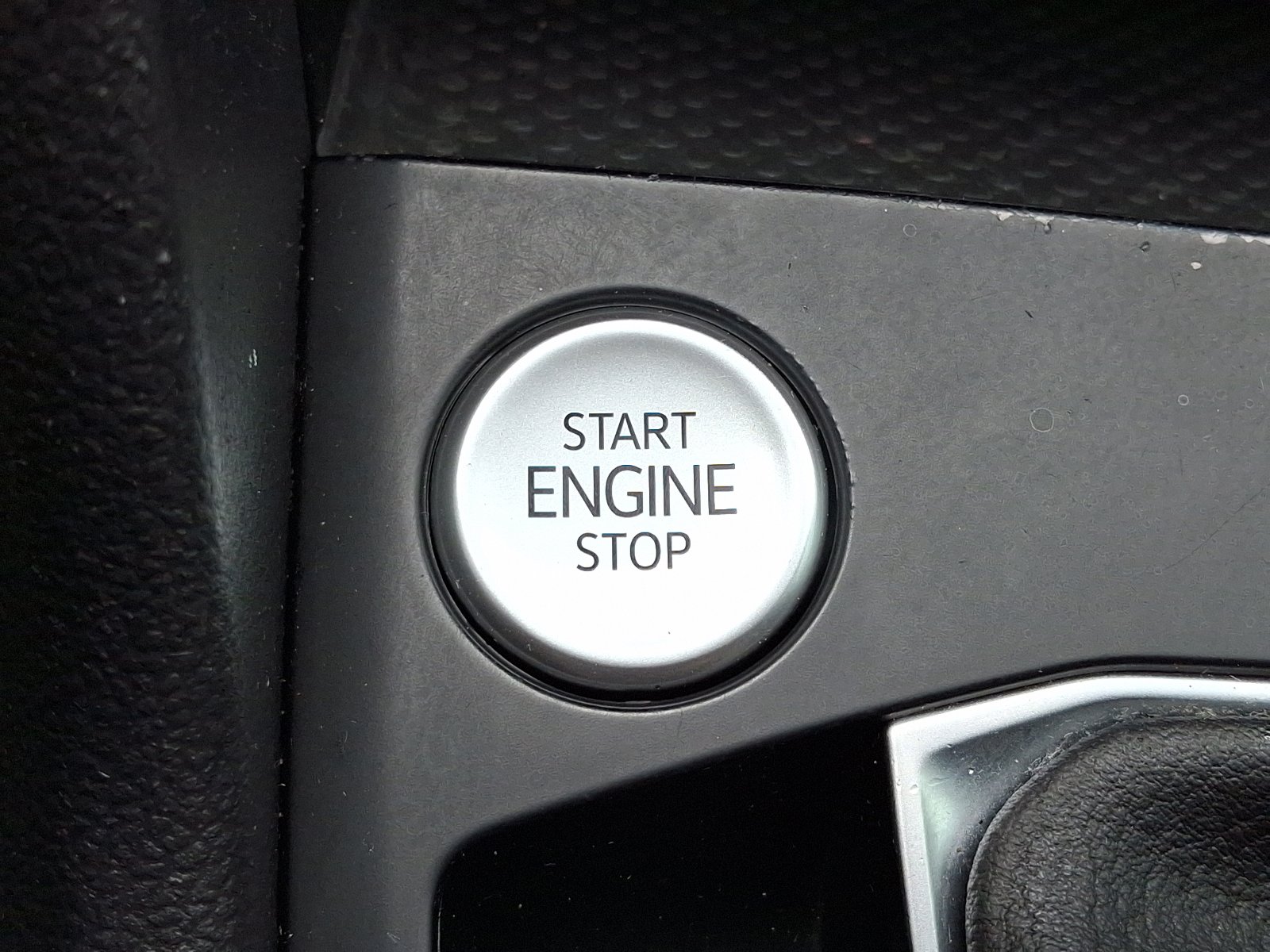 Certified 2022 Volkswagen Taos S image 27