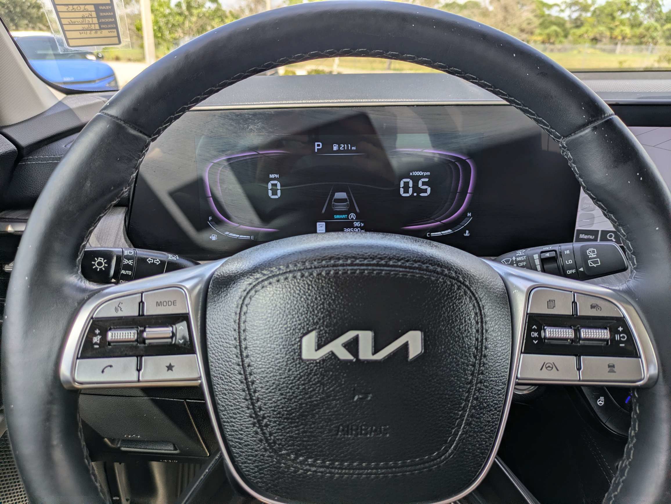 Certified 2025 Kia Telluride EX w/ EX Captain's Chair Package AWD/4WD image 35