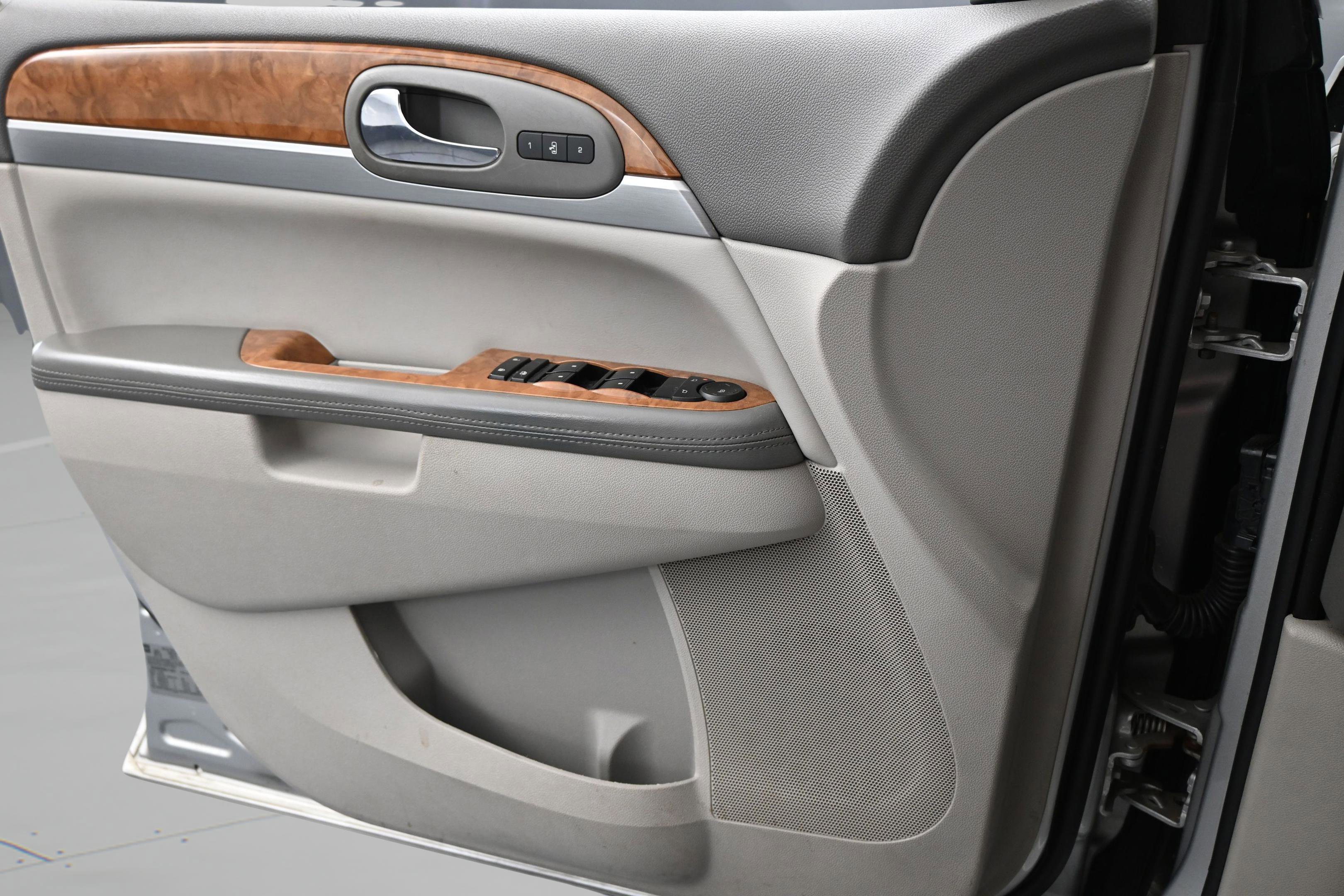 Used 2012 Buick Enclave Leather FWD image 43