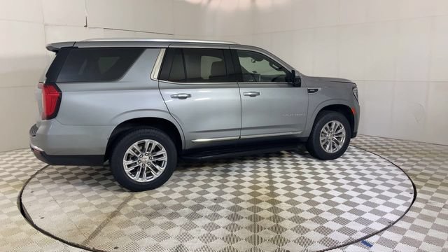 Used 2023 GMC Yukon SLT w/ SLT Luxury Package AWD/4WD image 9
