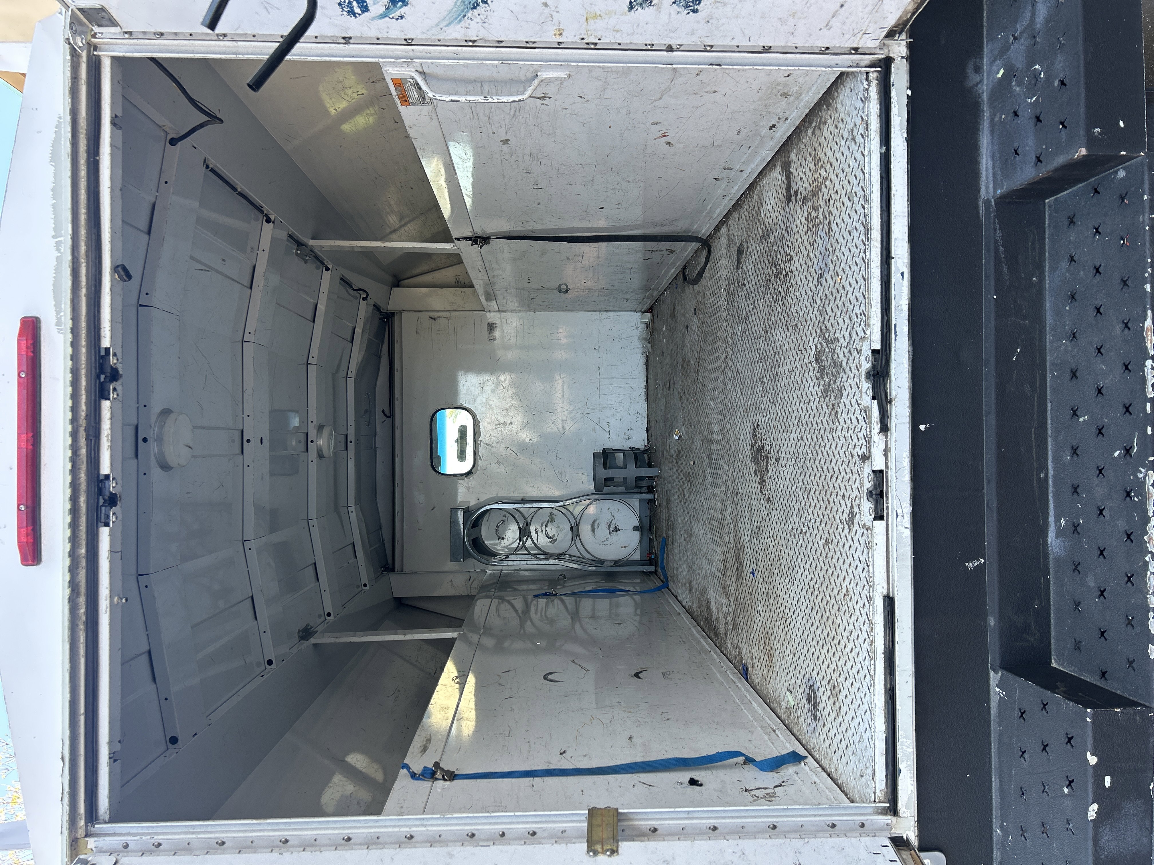 Used 2016 Ford E-350 and Econoline 350 Super Duty RWD image 9
