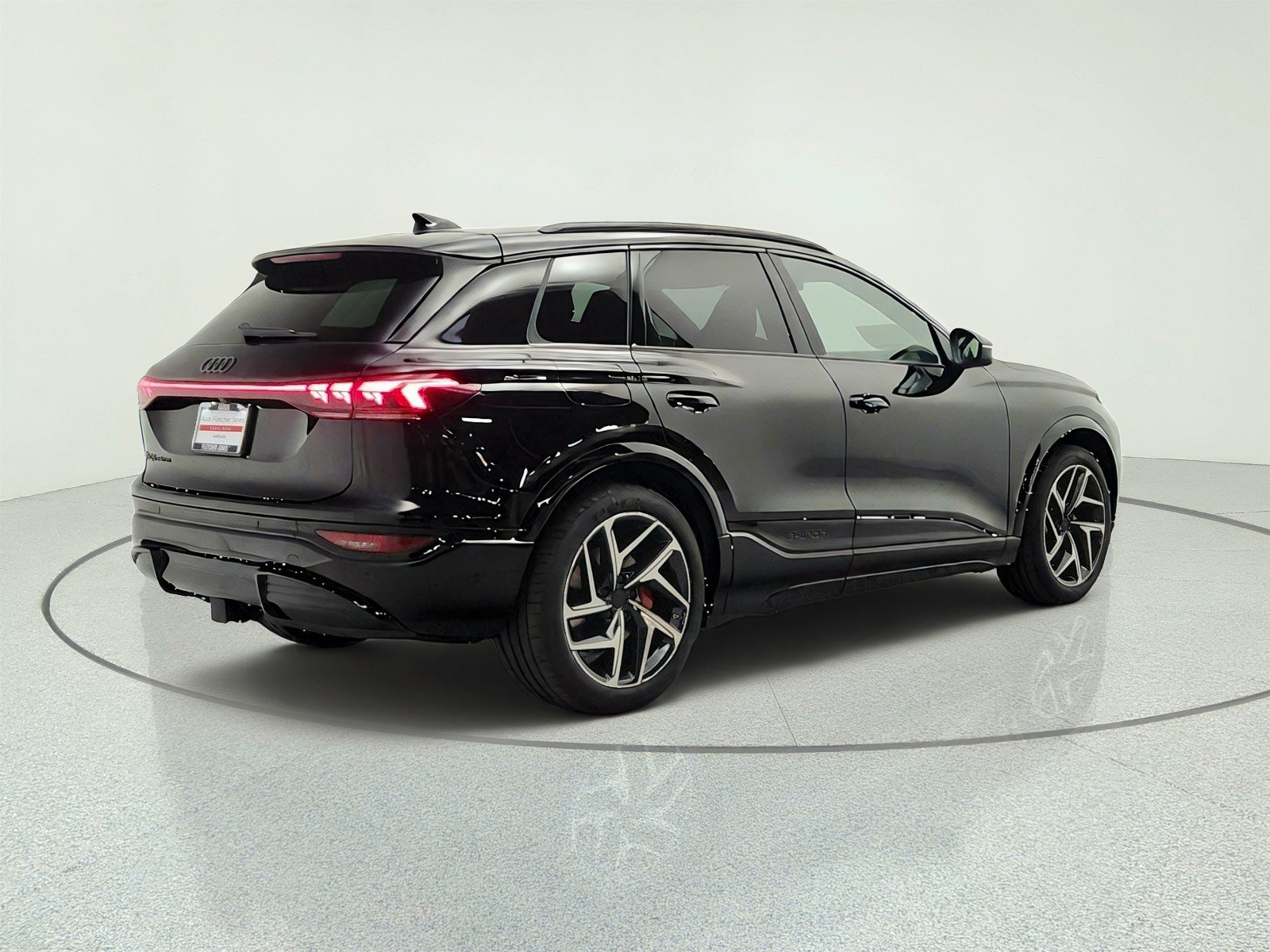 New 2027 Audi SQ6 e-tron Prestige AWD/4WD image 5