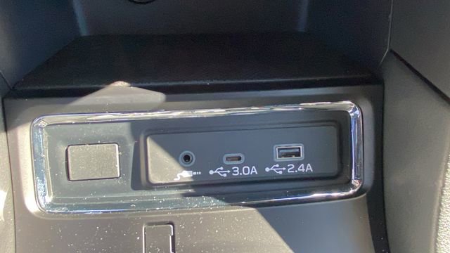 Certified 2025 Subaru Ascent Premium image 29