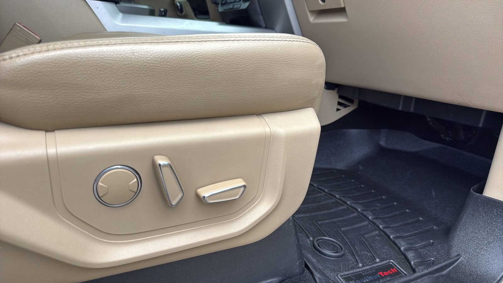 Used 2018 Ford F250 Lariat w/ Lariat Ultimate Package image 22