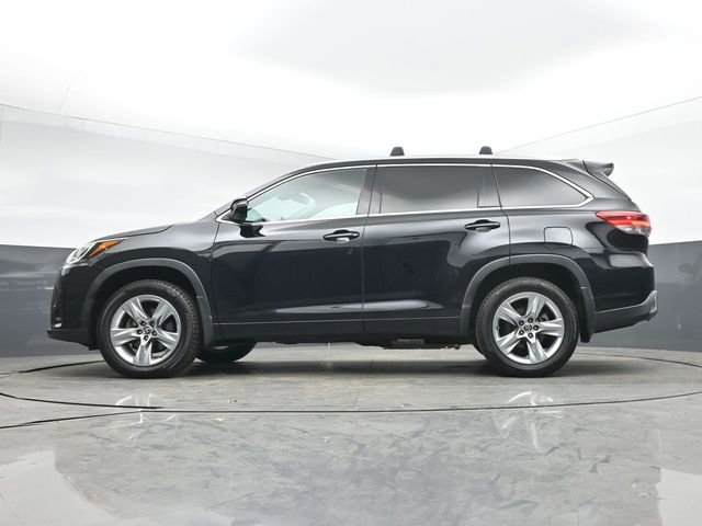 Used 2017 Toyota Highlander Limited AWD/4WD image 41
