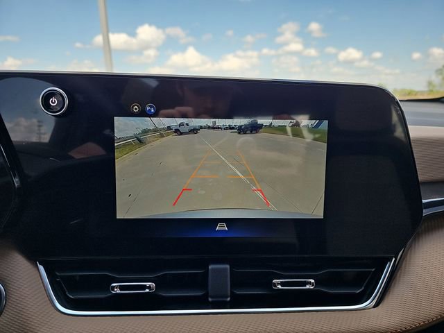 New 2026 Chevrolet Equinox ACTIV FWD image 15